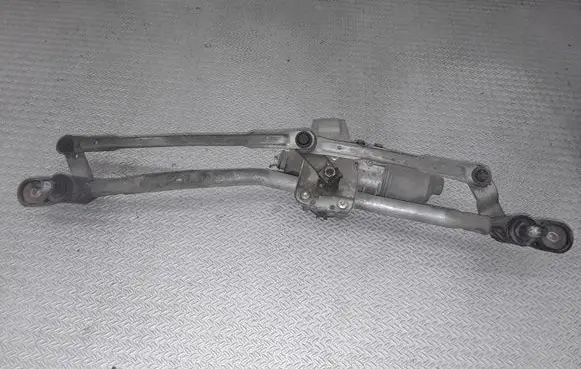 Mazda 3 I Front wiper linkage and motor