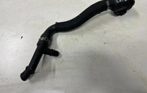 Peugeot 508 Oil fill pipe 9684359980