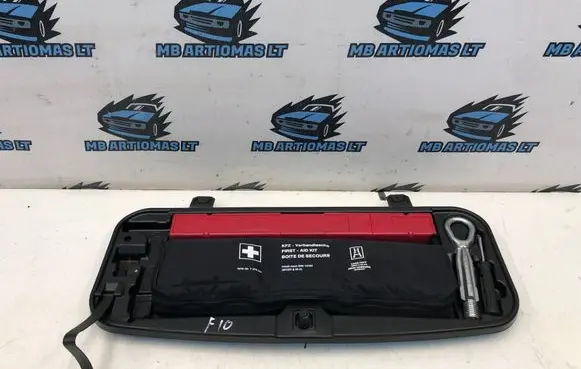 BMW 5 F10 F11 Tool box 6788803