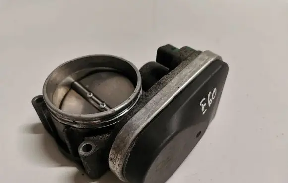 BMW 5 E60 E61 Throttle valve 7516946