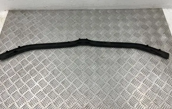 BMW 5 E60 E61 Top upper radiator support slam panel 7063835