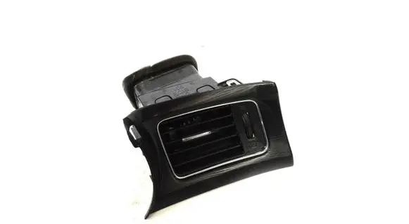 Nissan Pulsar Dashboard air vent grill cover trim 387613ZLIA 687613ZL0A