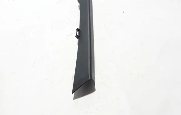 (D)pillar trim (top)