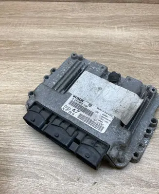 Peugeot 307 Engine control unit/module ECU 9647785880 0281010390