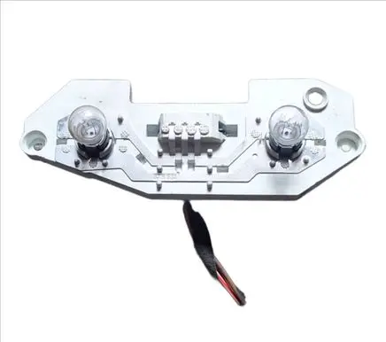 Tailgate rear/tail lights