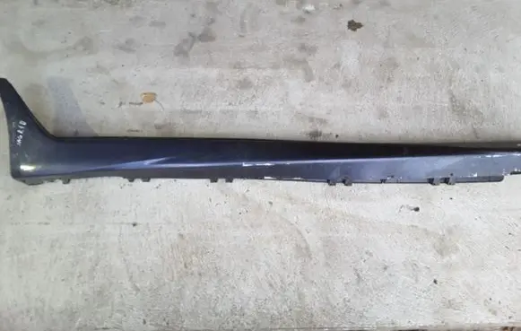 Mitsubishi Grandis Sill NM145462