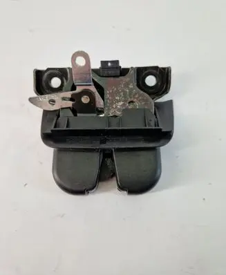 Audi A4 S4 B6 8E 8H Tailgate/trunk/boot lock/catch/latch 8E9827520