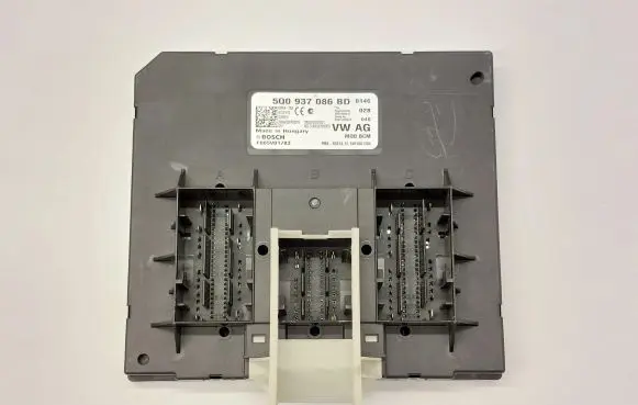 Volkswagen PASSAT B8 Comfort/convenience module 5Q0937086BD