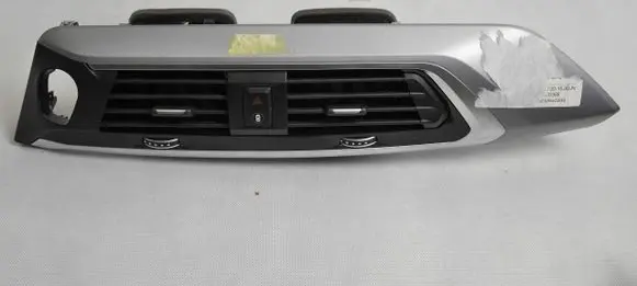 BMW X3 G01 Dash center air vent grill 9363444