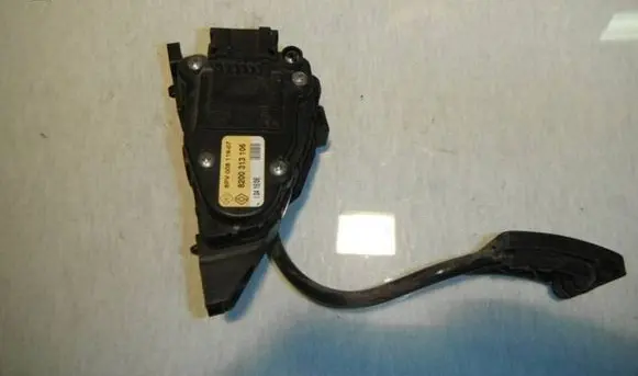 Renault Master II Accelerator throttle pedal 8200313106 6PV00811907