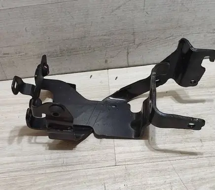 Opel Corsa F ABS pump bracket 9824447480