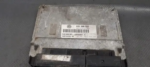 Volkswagen Polo IV 9N3 Engine control unit/module ECU 5wp4016304