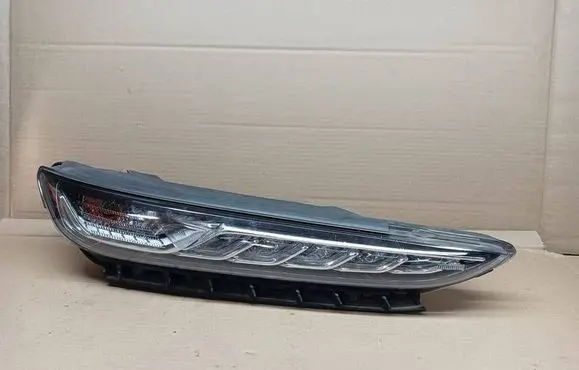 Hyundai Kona I Headlight/headlamp 92208J9000 J9000