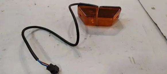 Mercedes-Benz Sprinter W901 W902 W903 W904 Front fender indicator light 0152621