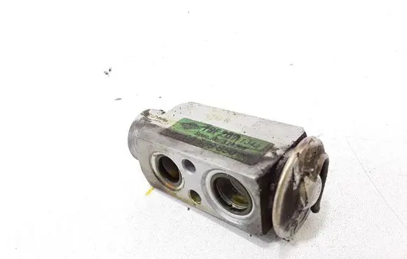Opel Astra G Air conditioning (A/C) expansion valve 90559850