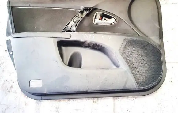 Toyota Avensis T270 Front door card panel trim 6777805040 67778-05040