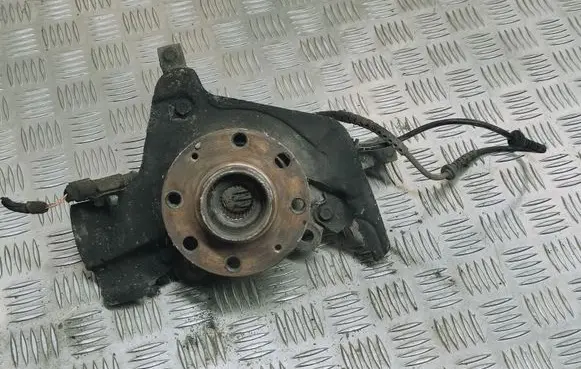 Fiat Punto (199) Front wheel hub
