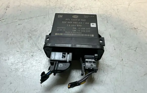 Opel Insignia A Light module LCM 13285677