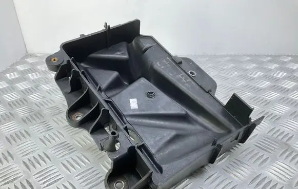 Skoda Rapid (NH) Battery tray 6R0915331C