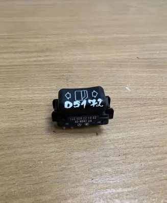 Mercedes-Benz S W140 Other switches/knobs/shifts 1408202210 D5172