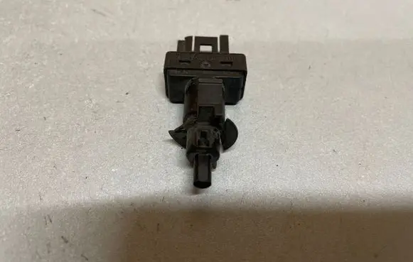 Mercedes-Benz C W202 Brake pedal sensor switch 0045452114