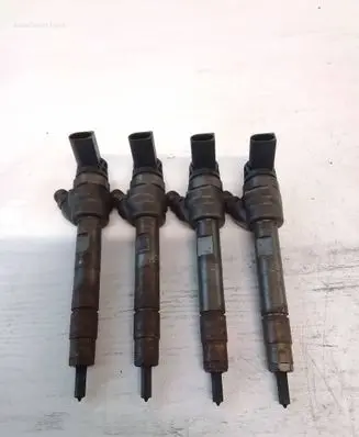 BMW 5 F10 F11 Fuel injector 7810702 0445110616