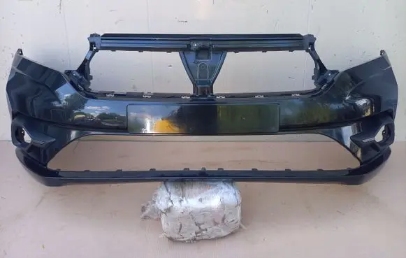 Dacia Sandero Front bumper 620223104Rranzez