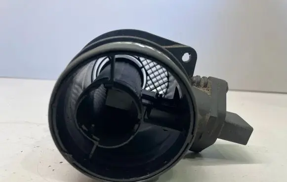 Audi A4 S4 B7 8E 8H Mass air flow meter 074906461B