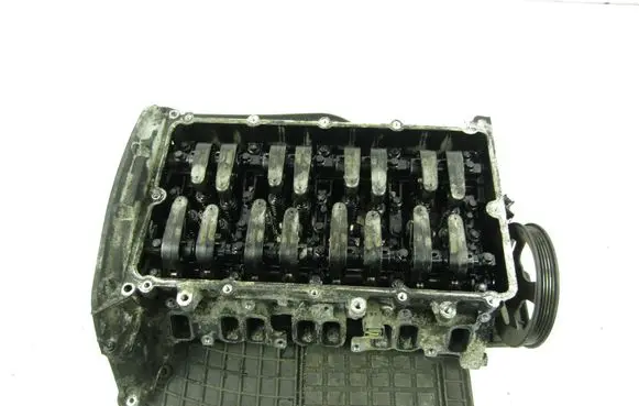 Ford Mondeo Mk III Engine head 