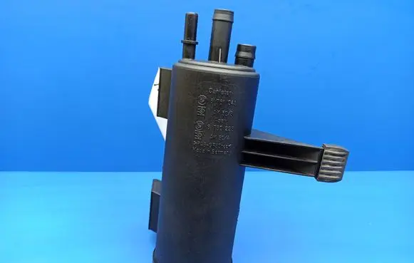 BMW 6 E63 E64 Active carbon filter fuel vapour canister 6761043 6760225