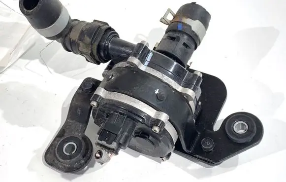 Hyundai Tucson IV NX4 Oil filter mounting bracket 36910-3D921