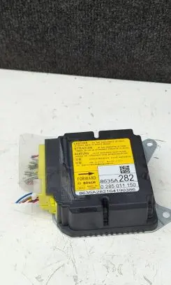 Mitsubishi Outlander Airbag control unit/module 8635A282