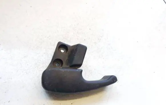 Engine bonnet (hood) release handle