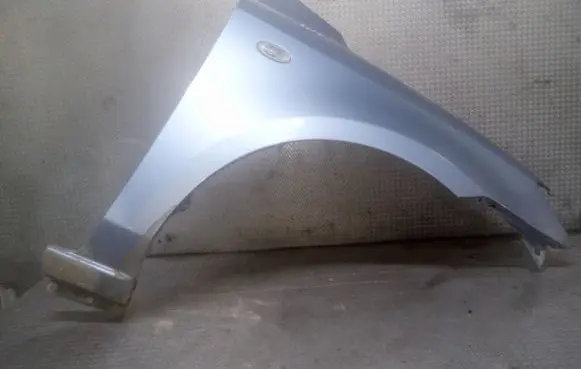 Mazda 2 Fender