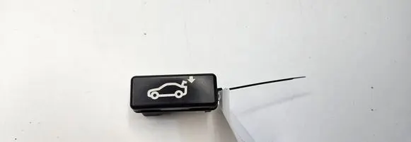 BMW X6 E71 Tailgate/boot open switch button 8375580