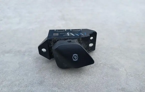 Ford Mondeo MK V Handbrake/parking brake auto hold switch DG9T2B623ACW