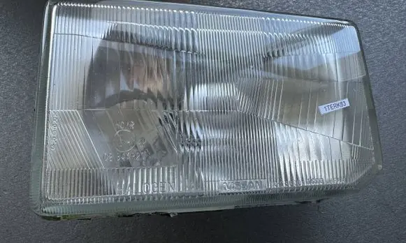Nissan Terrano Headlight/headlamp B601030G00 2601530G00