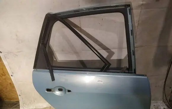 Renault Scenic II - Grand scenic II Rear door melynos