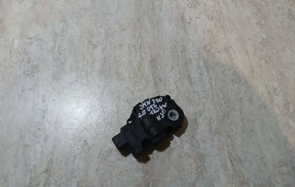 BMW 3 E90 E91 Air flap motor/actuator 410475520