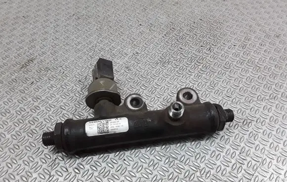 Land Rover Range Rover Sport L320 Fuel main line pipe 4R8Q9C066AE