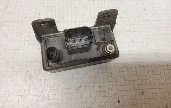 Mercedes-Benz E W210 Other relay