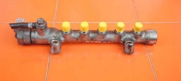 Mazda 6 Fuel line pipe 21MB34