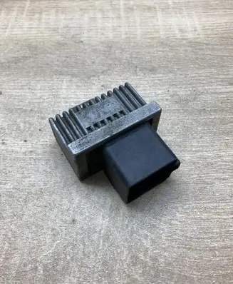 Renault Laguna II Glow plug pre-heat relay 7700115078