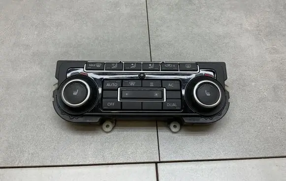 Volkswagen PASSAT B6 Climate control unit 5K0907044CD