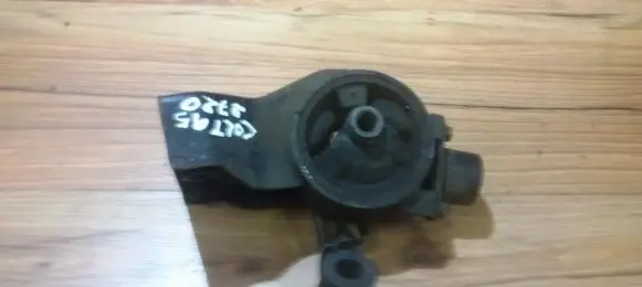 Mitsubishi Colt Engine mount bracket mr244836