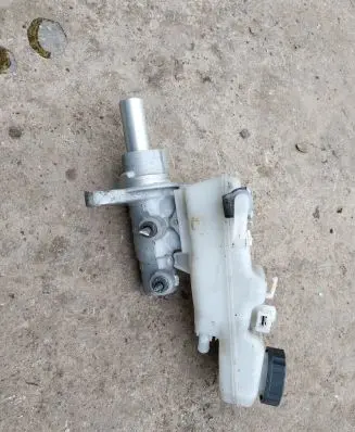 Toyota Verso Master brake cylinder 34493A640 0204Y24451 0204255239