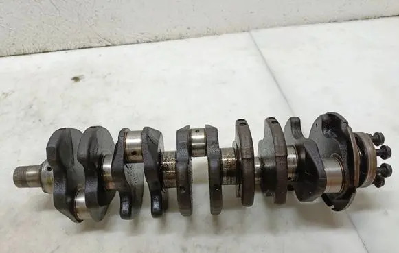 Volkswagen Transporter - Caravelle T4 Crankshaft 1438