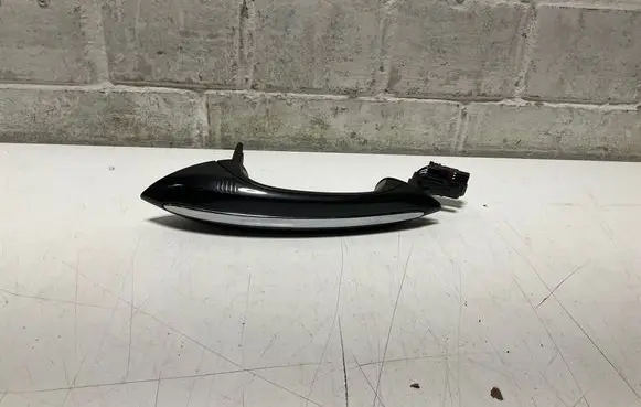 BMW 6 F06 Gran coupe Front door exterior handle 7305312