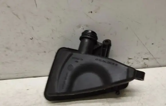 Mercedes-Benz ML W164 Intake resonator A6421400087