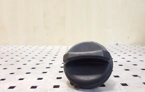 Toyota Corolla Verso E121 Fuel tank filler cap 